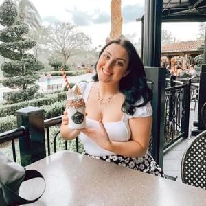 Meet your Posher, Olivia marie